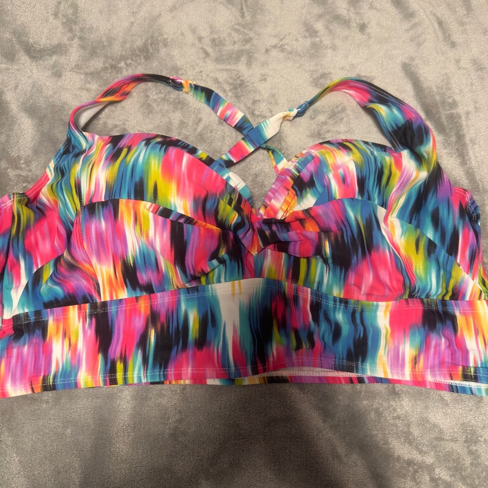 torrid Multicolor Wave-Print Bikini Top - Pink, Blue, Yellow, Black